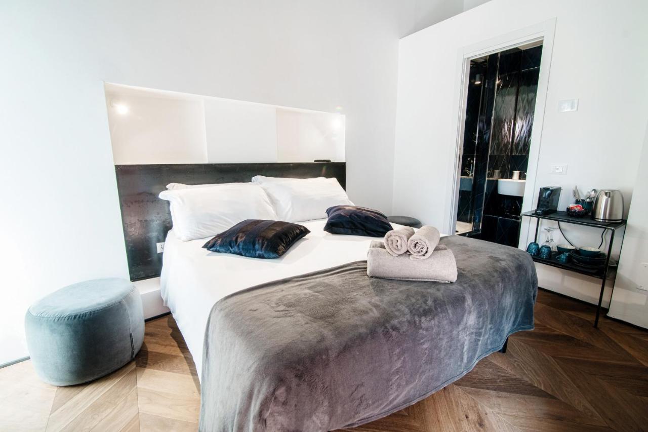 Caesar Suites - The House Of Travelers Como Exterior foto